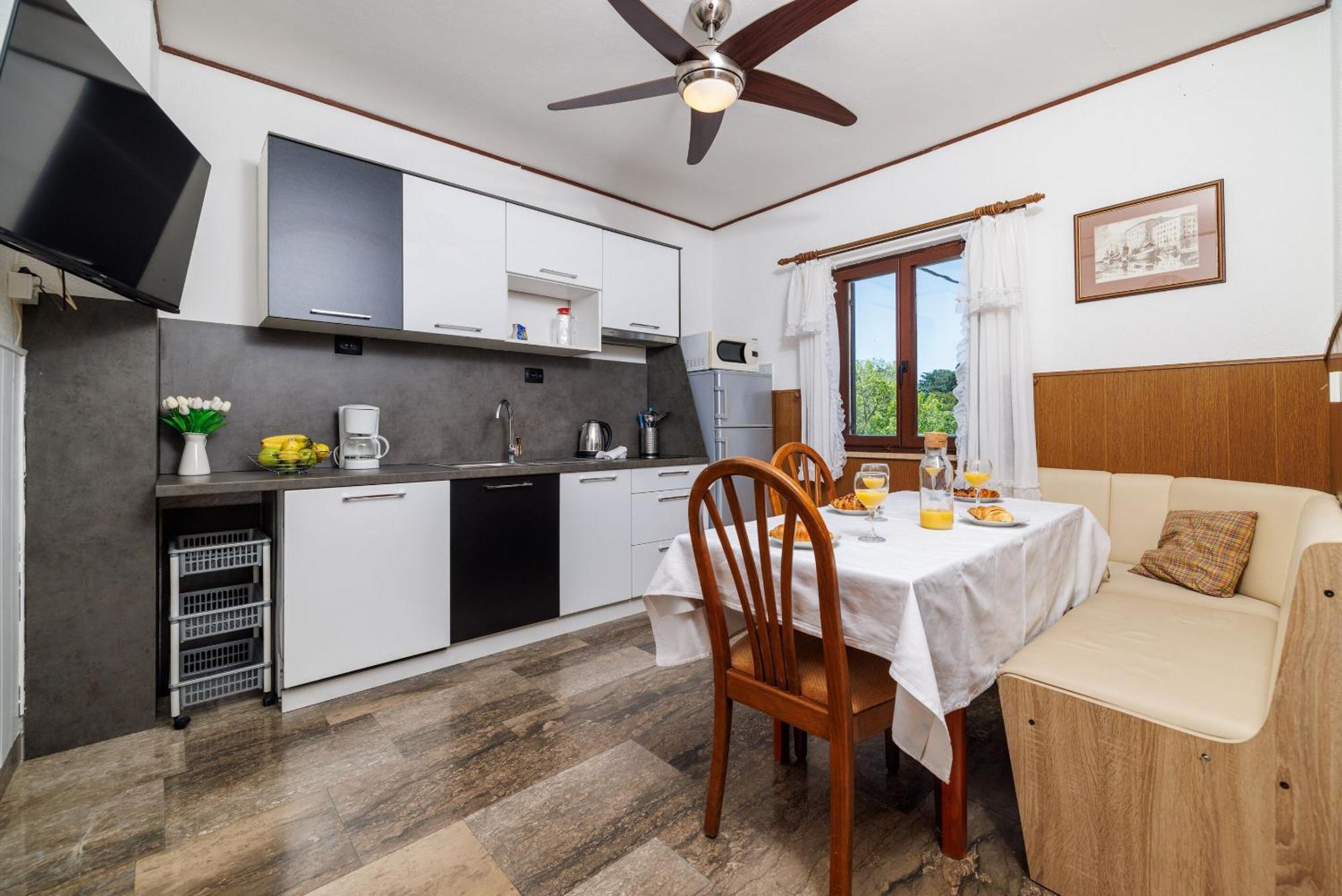 Apartment Petar Poljice Eksteriør billede