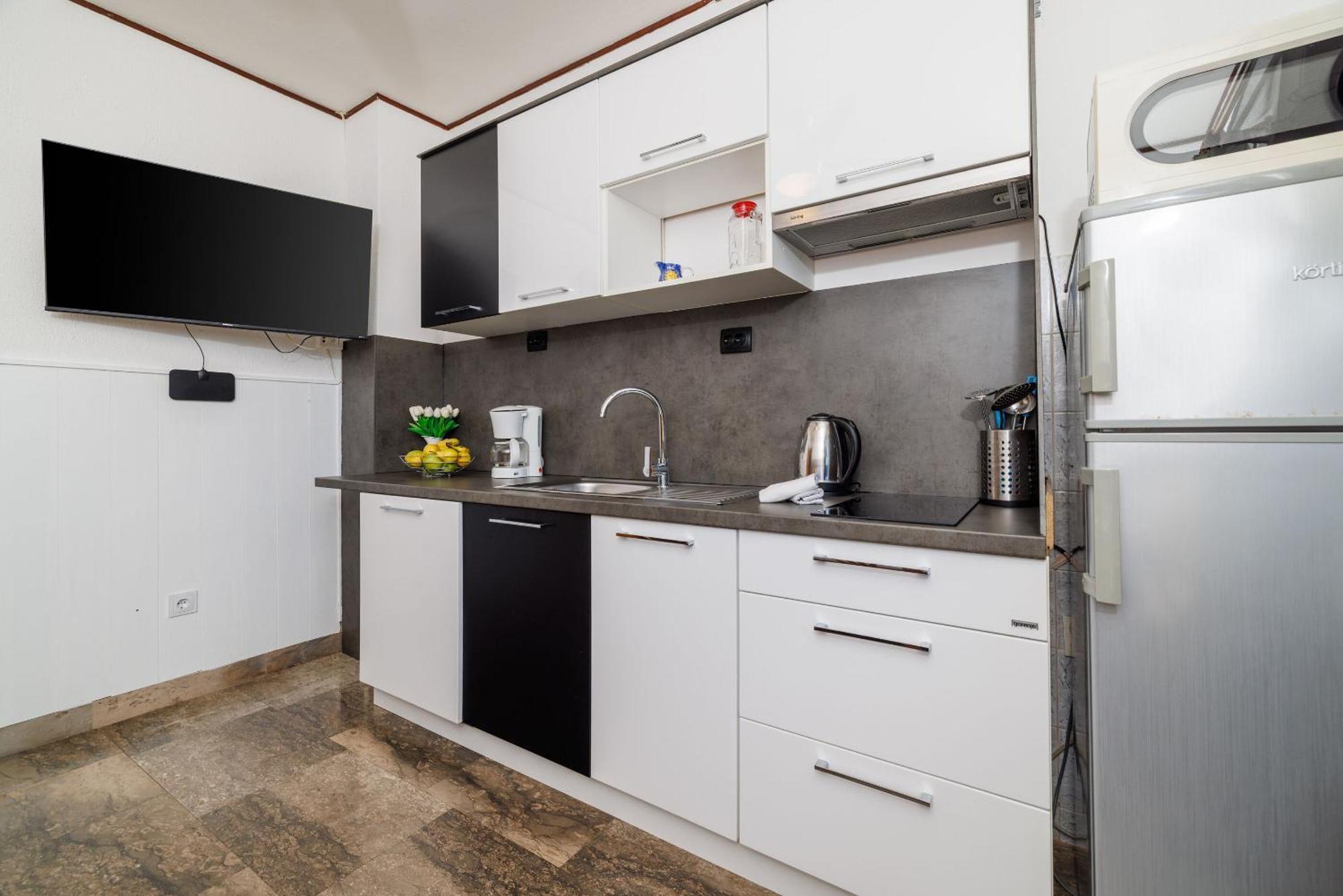 Apartment Petar Poljice Eksteriør billede