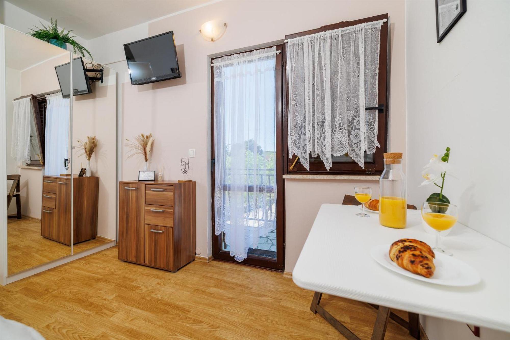 Apartment Petar Poljice Eksteriør billede