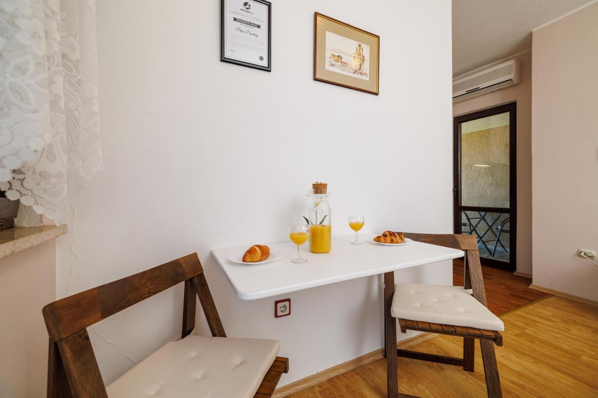 Apartment Petar Poljice Eksteriør billede
