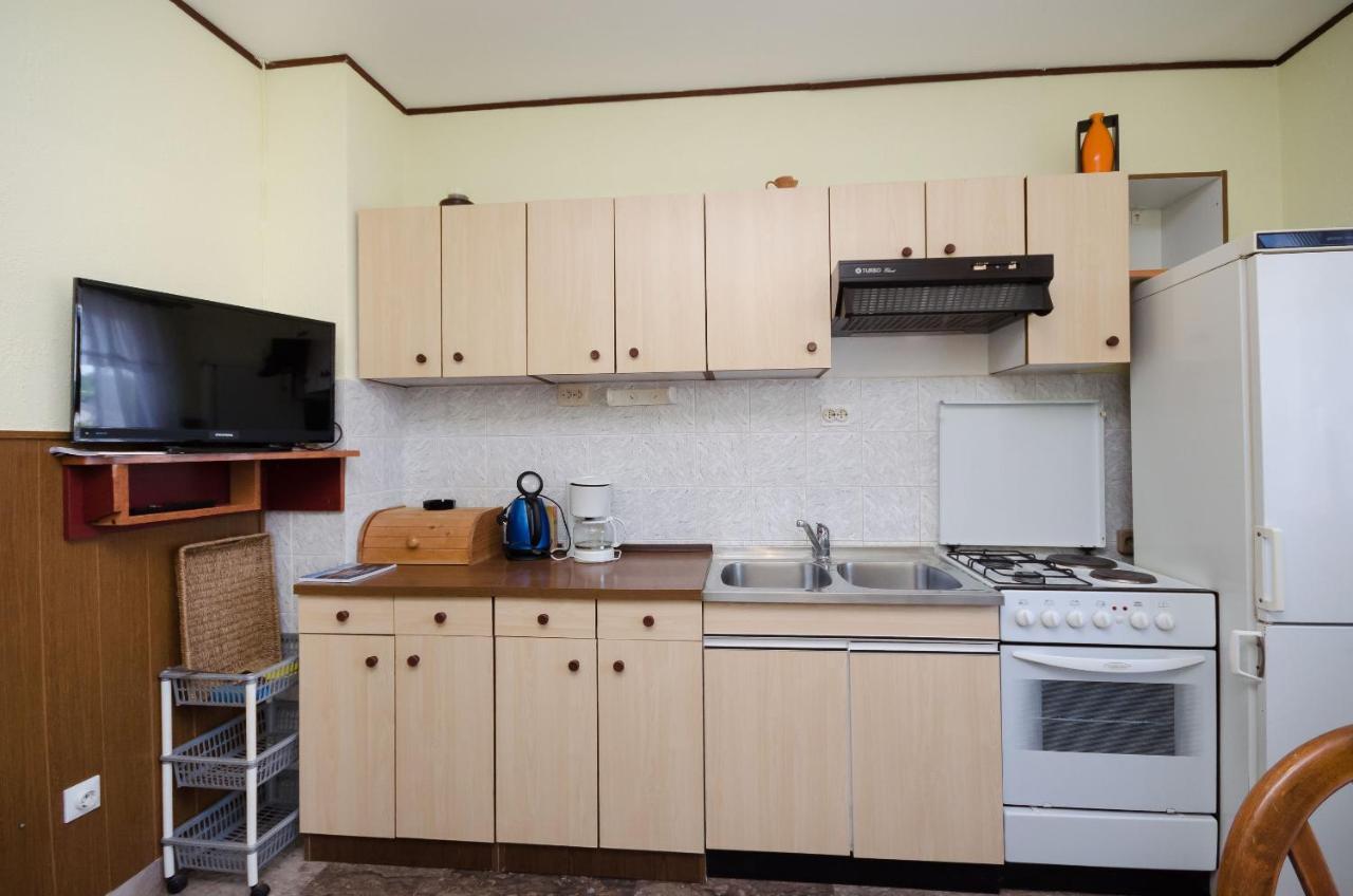 Apartment Petar Poljice Eksteriør billede